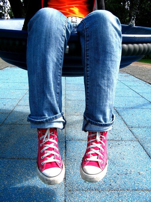 Die Jeans kunstvoll aufpeppen